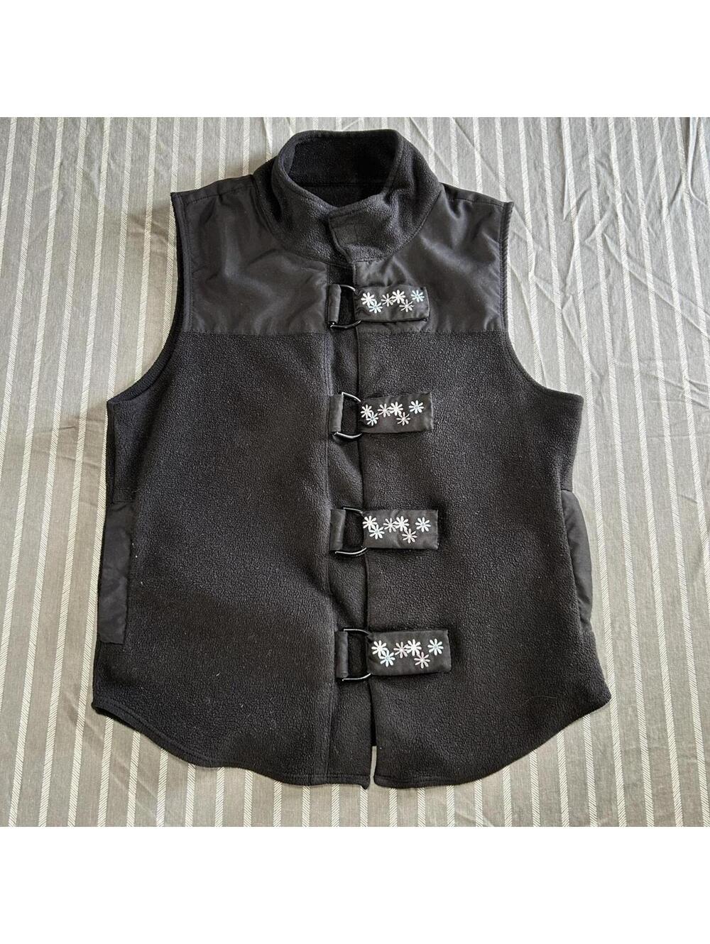 Billabong black fleece vest with buckle closures and embroidered snowflake L